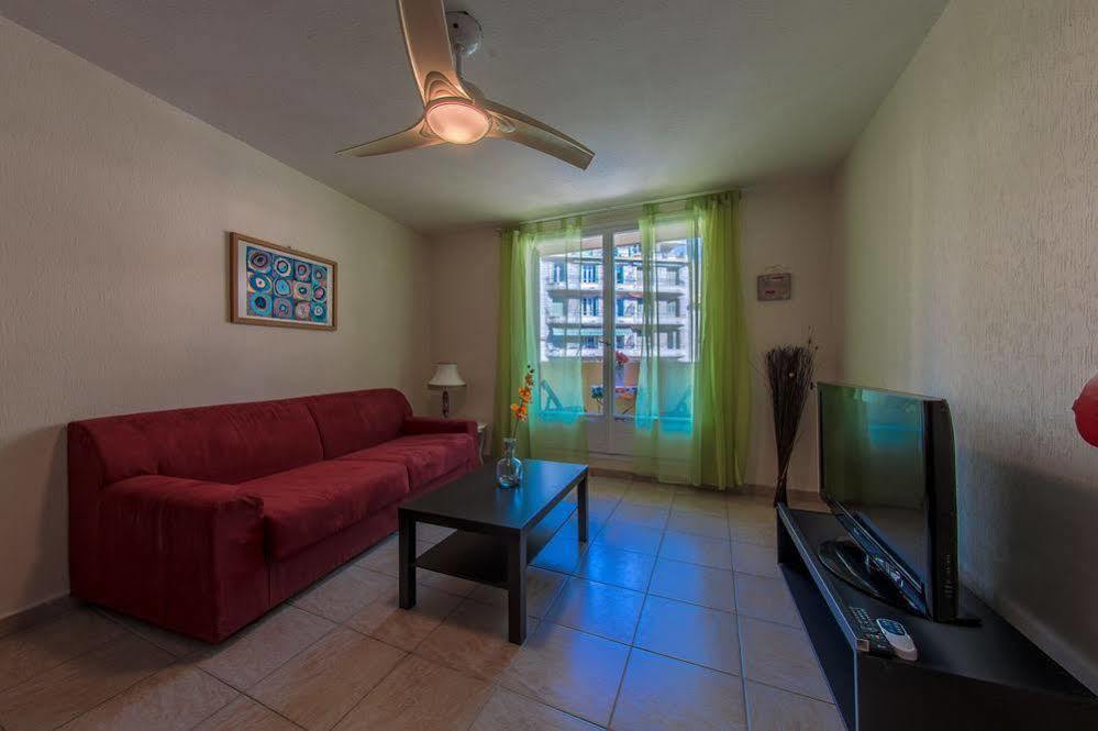 Blue Lagon Five Stars Holiday House Nice Exterior photo